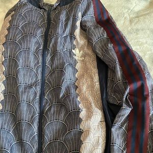 adidas windbreaker
